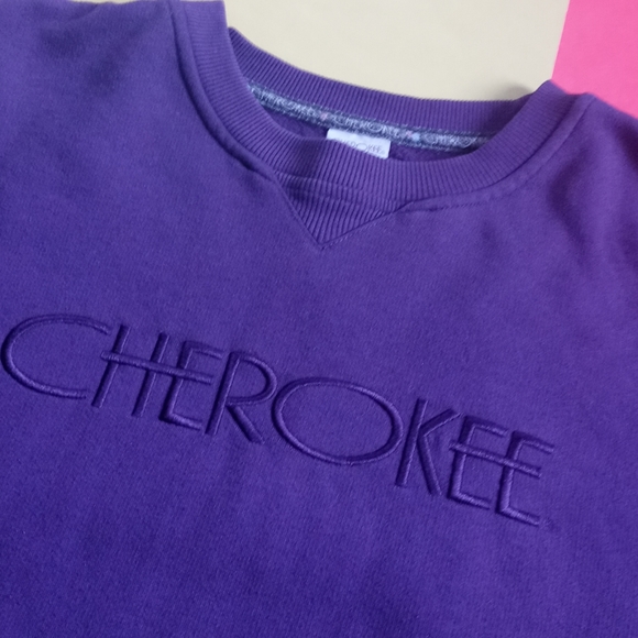 Vintage Other - Vintage Cherokee Purple Embroidered Crewneck